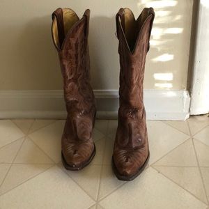 Women’s cowboy boots